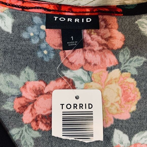 NWT Torrid Mini Chiffon And Studio Knit Surplice Dress size 1 - Picture 8 of 16